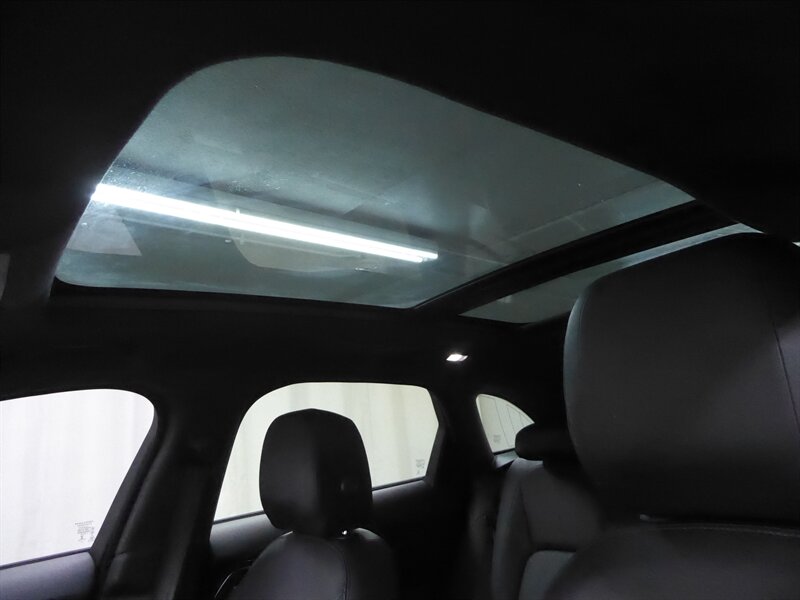 2020 JAGUAR F-PACE - Image 17