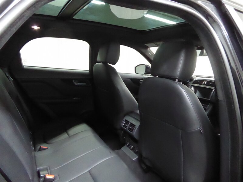 2020 JAGUAR F-PACE - Image 29