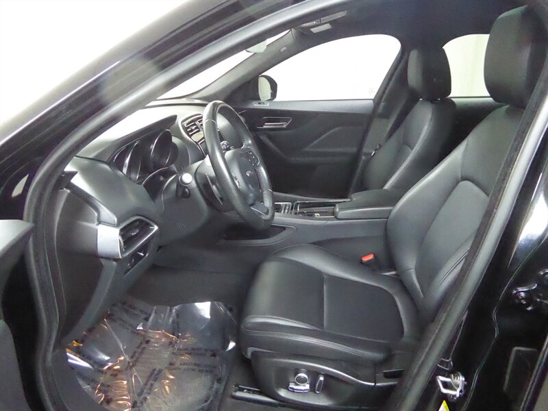 2020 JAGUAR F-PACE - Image 20