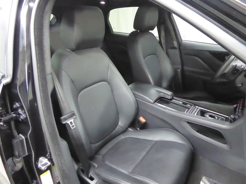 2020 JAGUAR F-PACE - Image 23