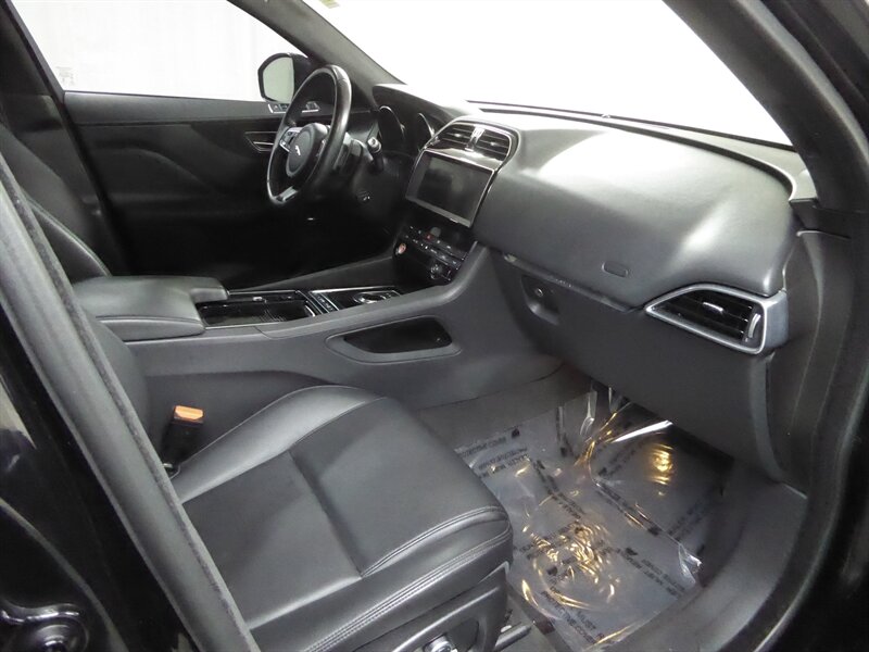 2020 JAGUAR F-PACE - Image 22