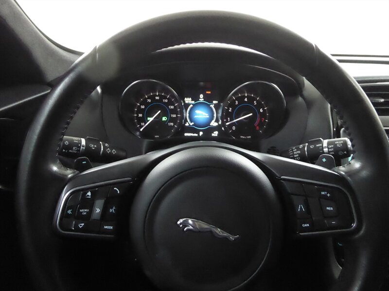 2020 JAGUAR F-PACE - Image 11