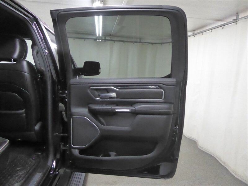 2022 RAM 1500 - Image 32
