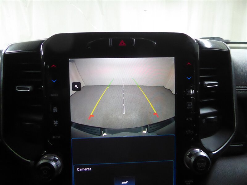 2022 RAM 1500 - Image 12