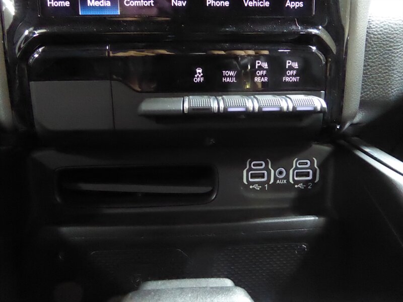 2022 RAM 1500 - Image 16