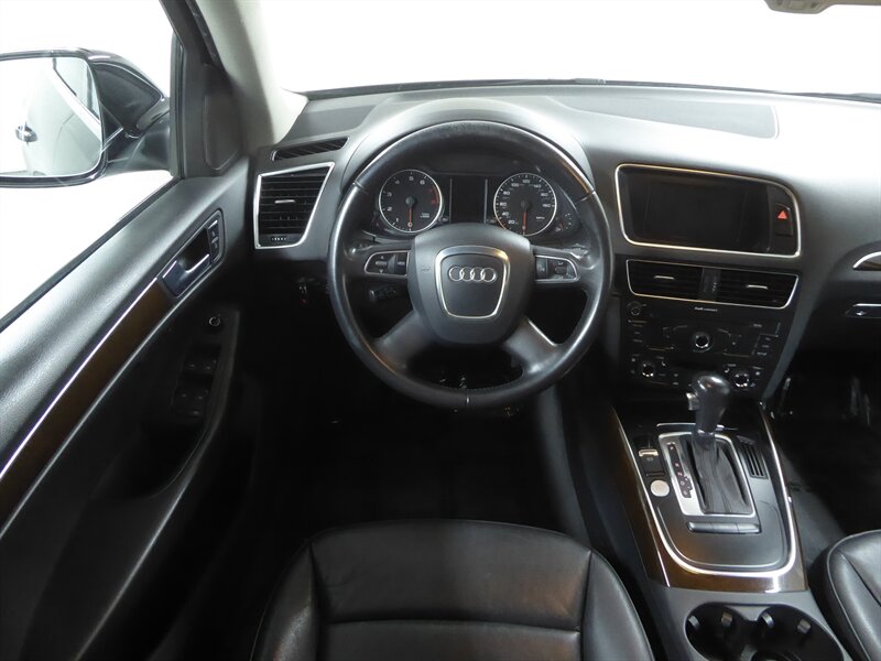 2012 AUDI Q5 - Image 10