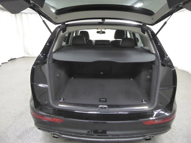 2012 AUDI Q5 - Image 32