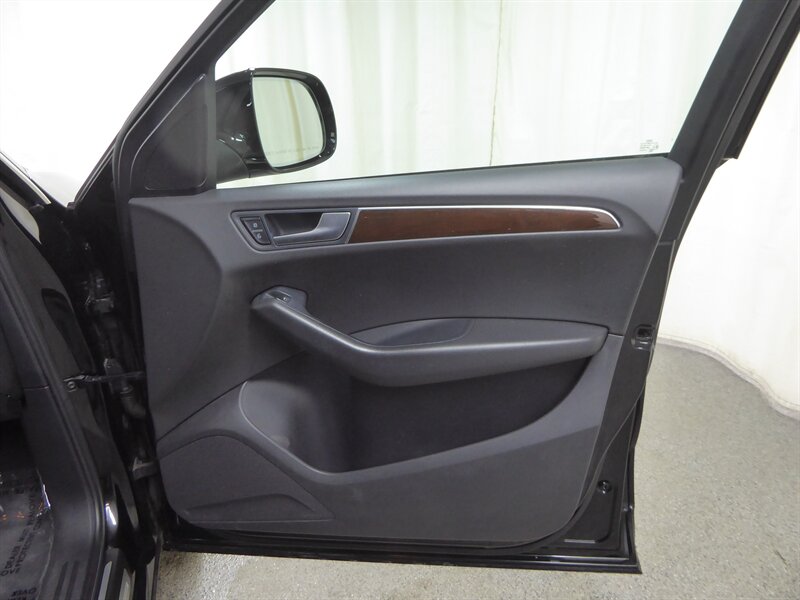 2012 AUDI Q5 - Image 25