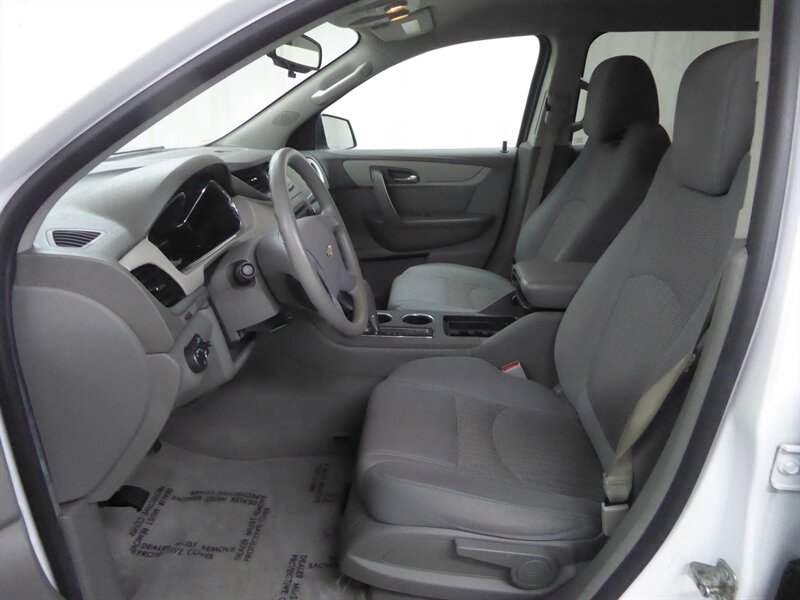 2017 CHEVROLET TRAVERSE - Image 19