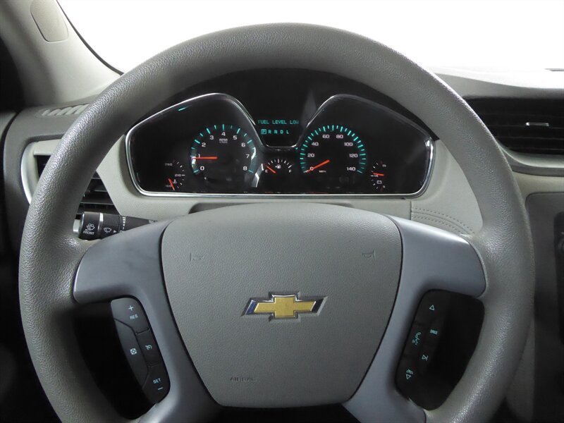 2017 CHEVROLET TRAVERSE - Image 11