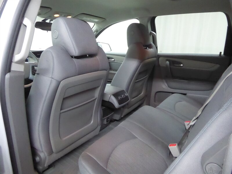 2017 CHEVROLET TRAVERSE - Image 25