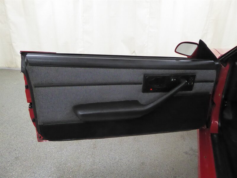 1988 CHEVROLET CAMARO - Image 27