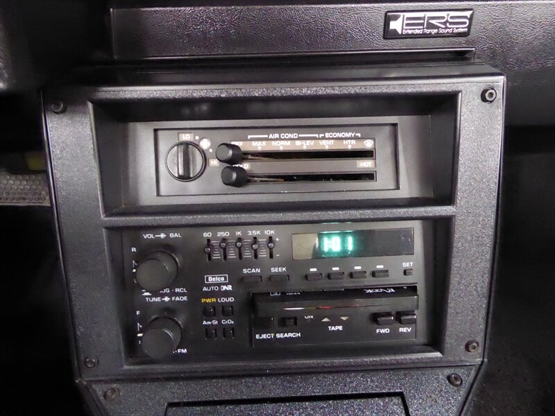 1988 CHEVROLET CAMARO - Image 22