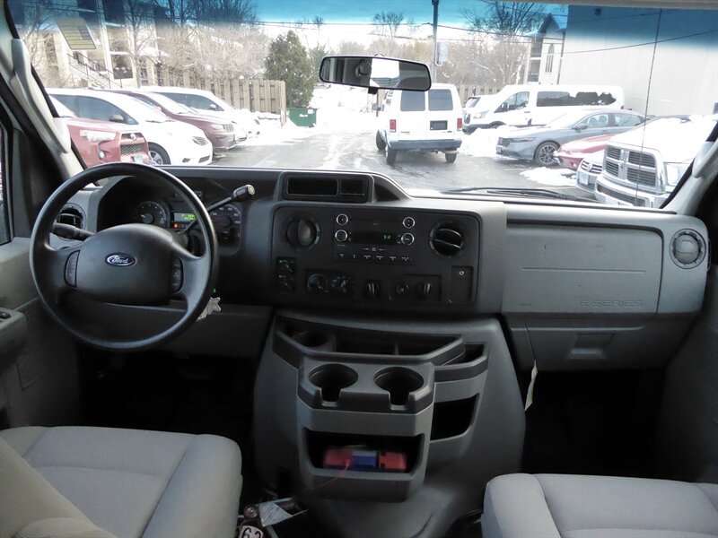 2013 FORD E-350 - Image 9
