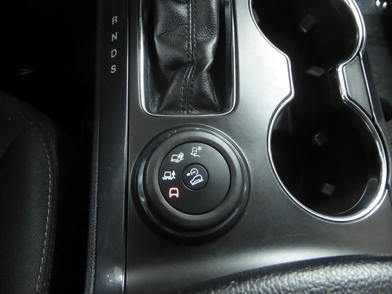 2019 FORD EXPLORER - Image 17