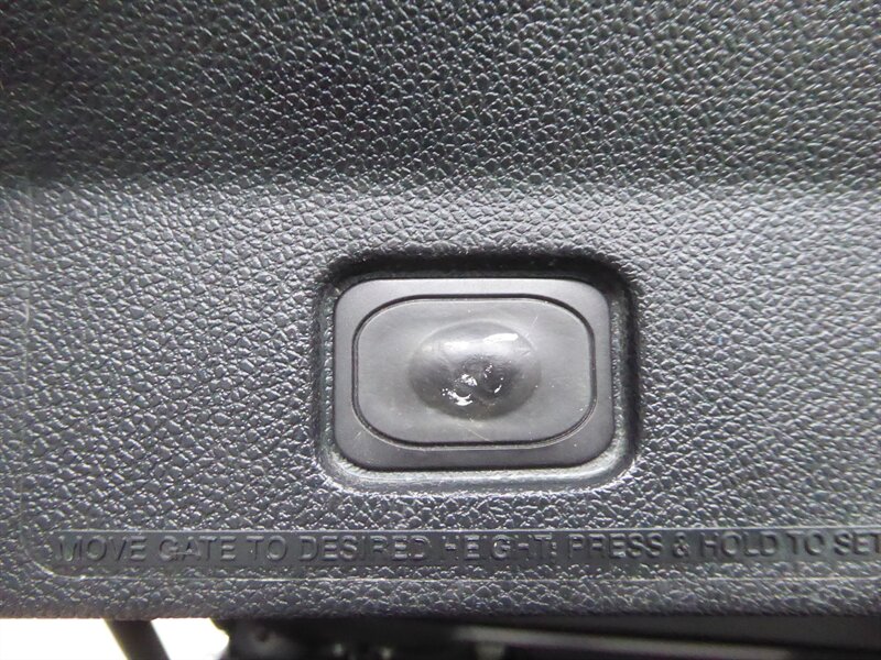 2019 FORD EXPLORER - Image 36