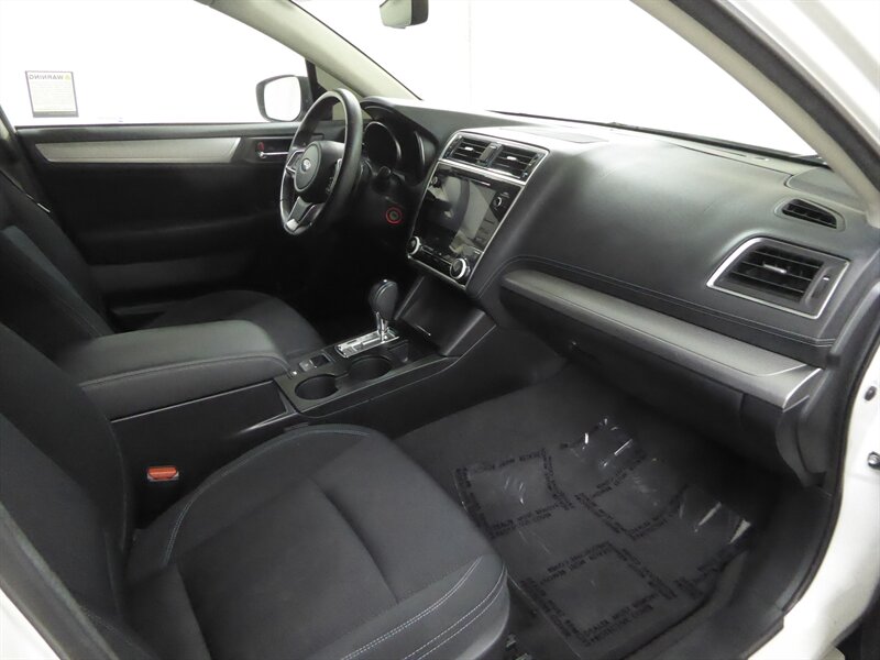 2019 SUBARU LEGACY - Image 21