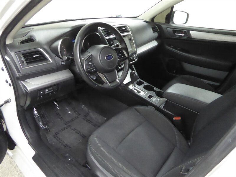 2019 SUBARU LEGACY - Image 17