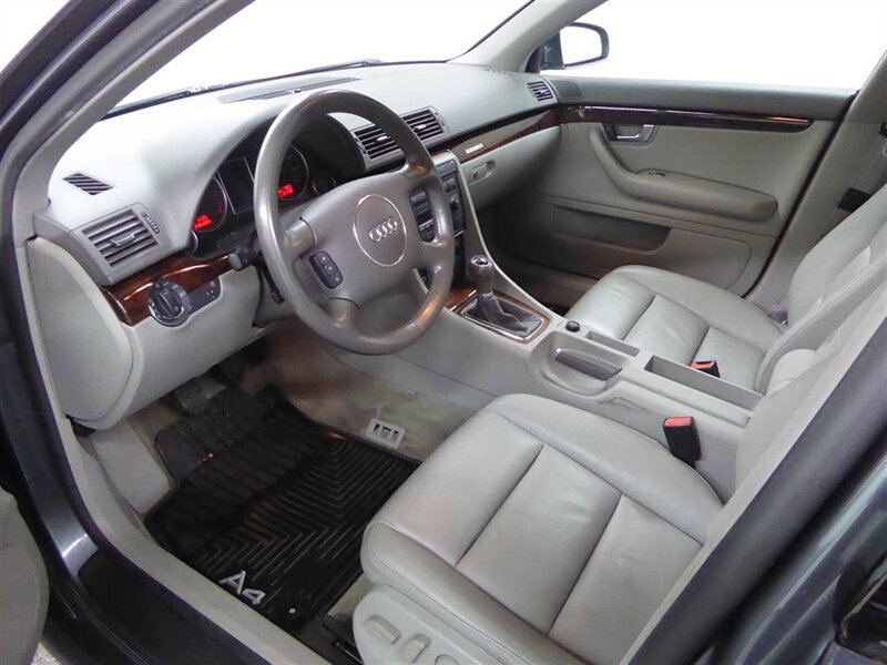 2004 Audi A4 3.0 quattro photo