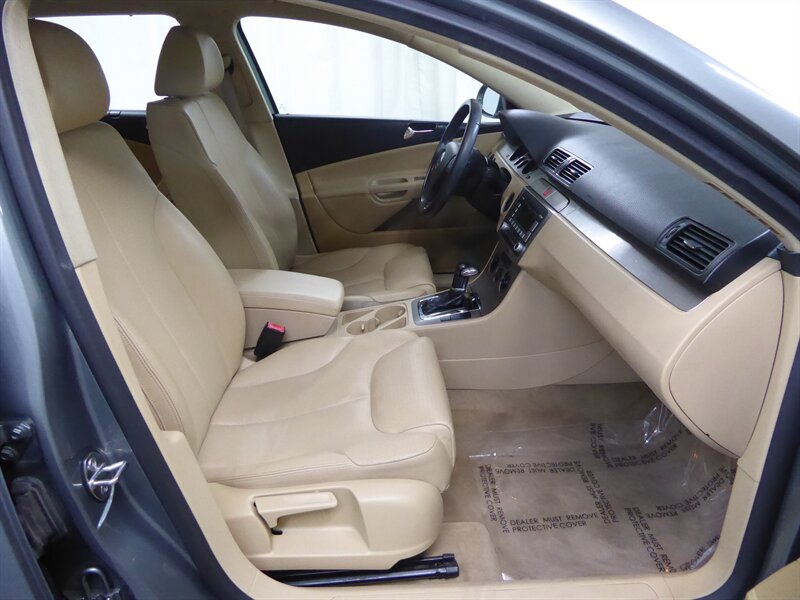 2008 VOLKSWAGEN PASSAT - Image 22