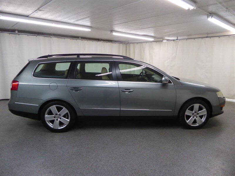 2008 VOLKSWAGEN PASSAT - Image 8