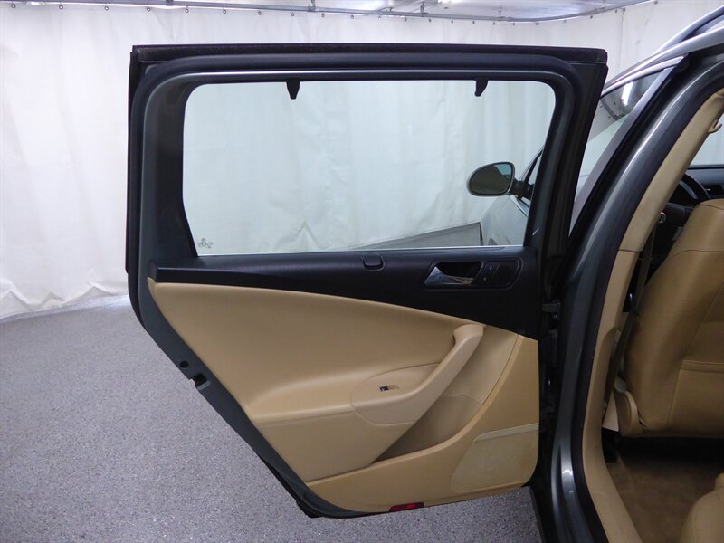 2008 VOLKSWAGEN PASSAT - Image 26