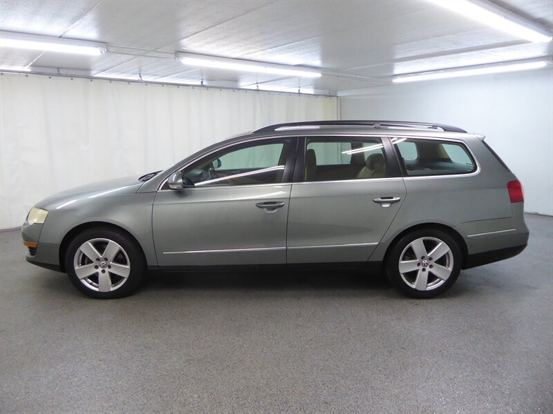 2008 VOLKSWAGEN PASSAT - Image 4