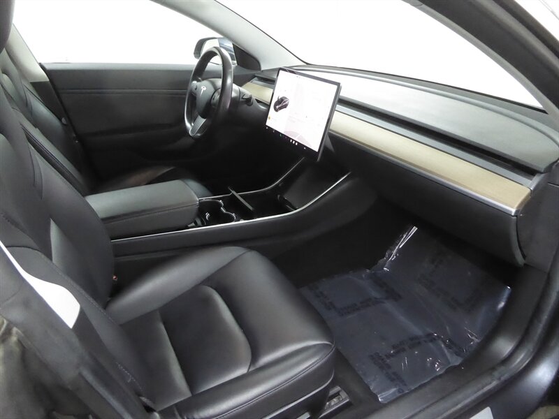 2018 TESLA MODEL 3 - Image 22