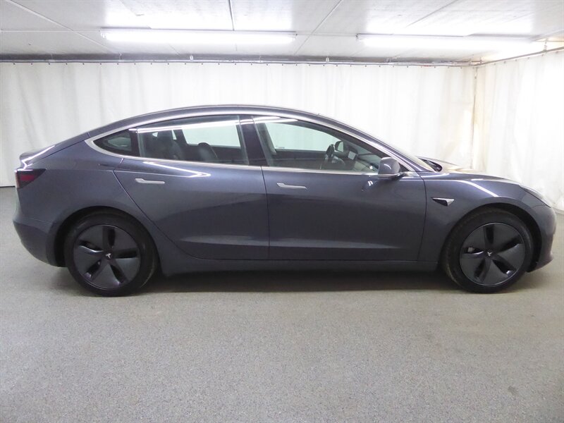 2018 TESLA MODEL 3 - Image 8