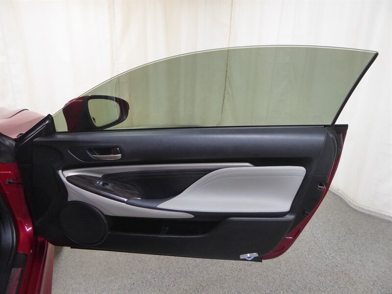 2015 LEXUS RC - Image 28