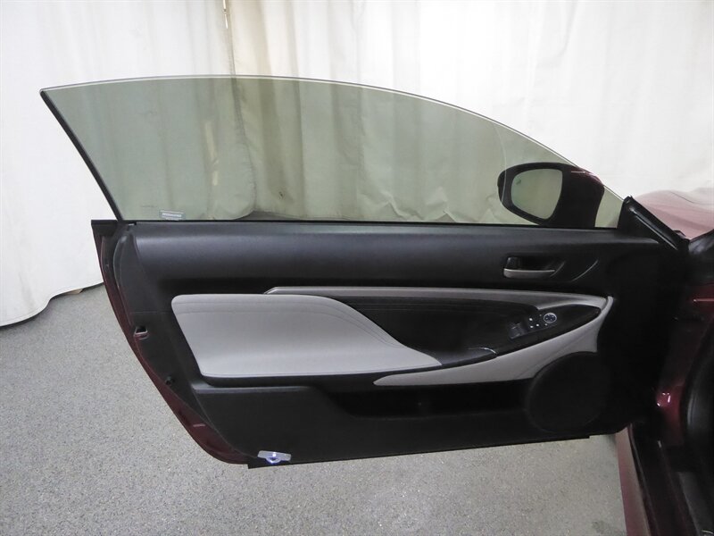 2015 LEXUS RC - Image 23