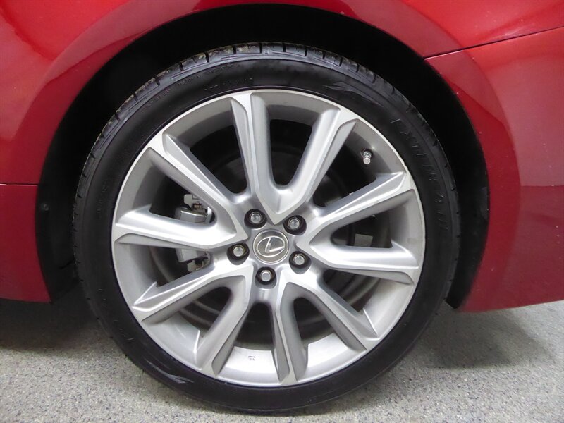 2015 LEXUS RC - Image 30