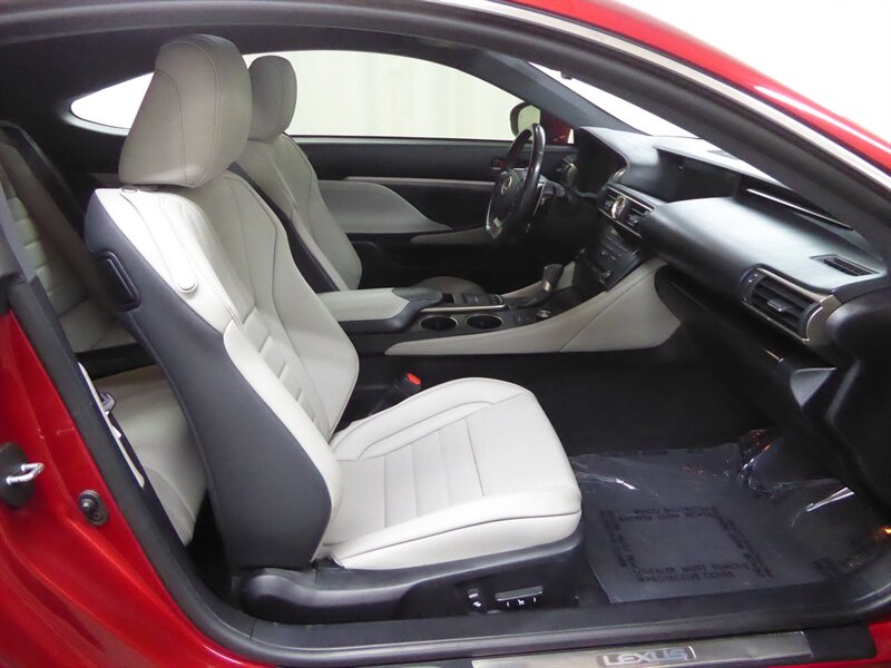 2015 LEXUS RC - Image 26
