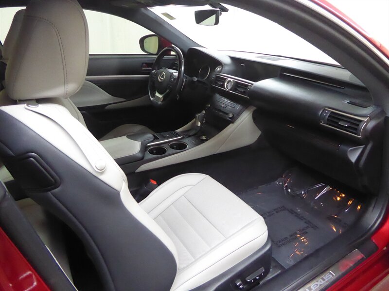 2015 LEXUS RC - Image 24
