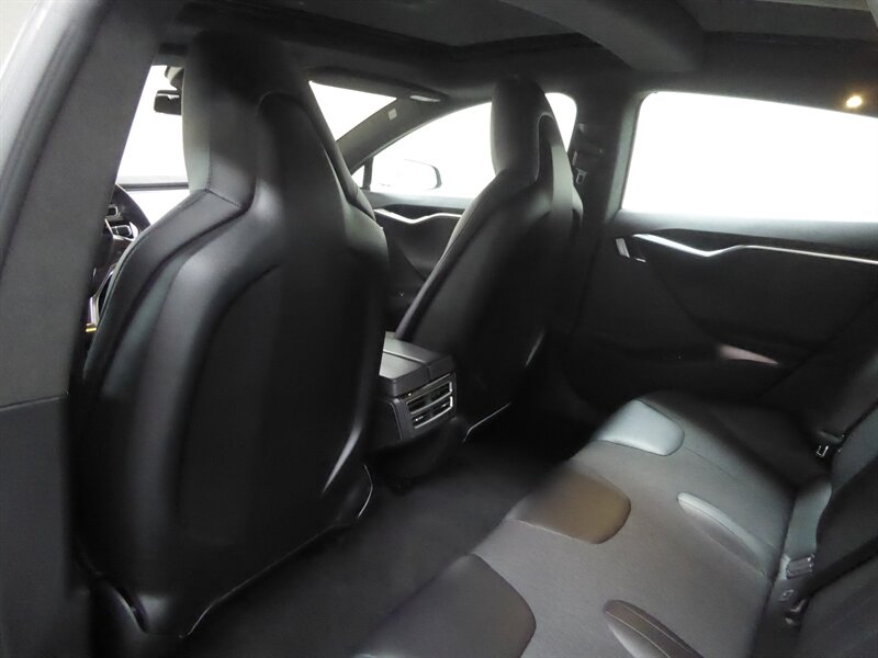 2016 TESLA MODEL S - Image 26