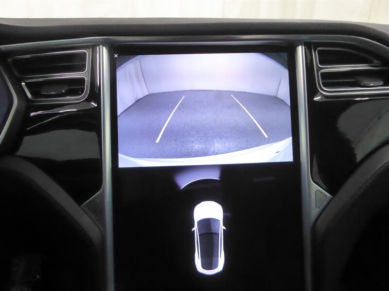 2016 TESLA MODEL S - Image 13