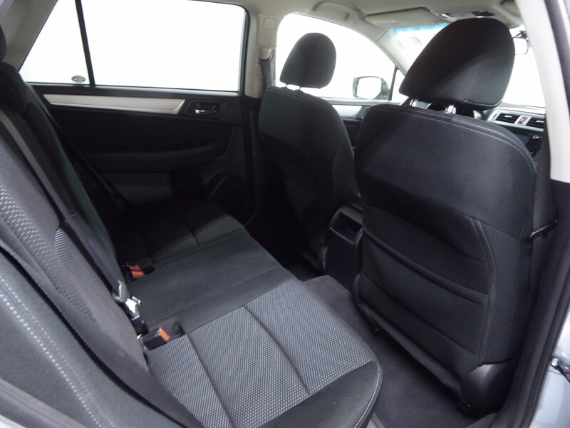 2017 SUBARU OUTBACK - Image 29