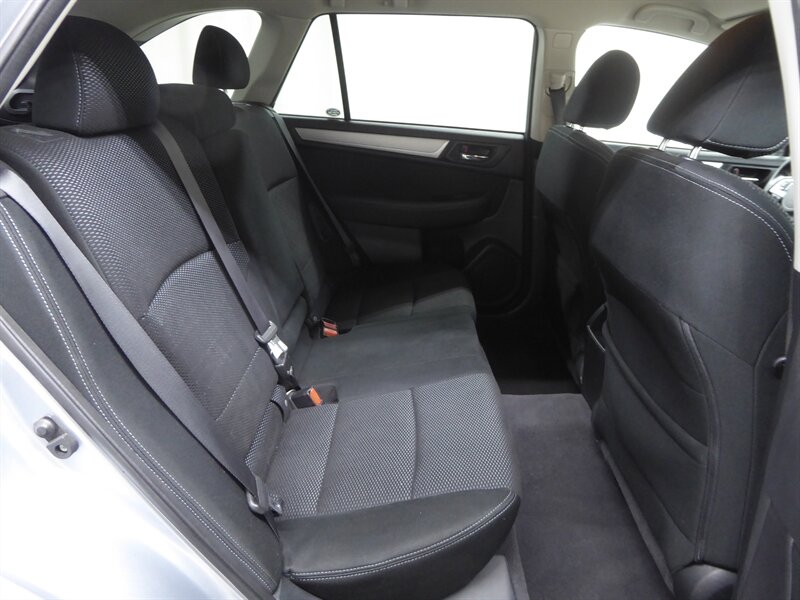 2017 SUBARU OUTBACK - Image 30