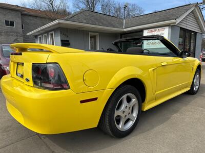 2001 Ford Mustang   - Photo 4 - Pittsburgh, PA 15226