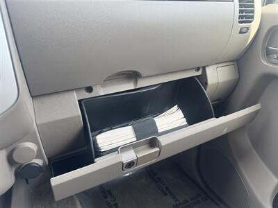 2011 Nissan Frontier SV V6   - Photo 24 - Pittsburgh, PA 15226
