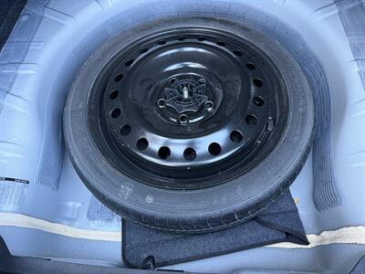 2011 Buick Lacrosse CXL   - Photo 29 - Pittsburgh, PA 15226