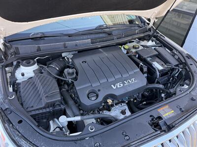 2011 Buick Lacrosse CXL   - Photo 10 - Pittsburgh, PA 15226