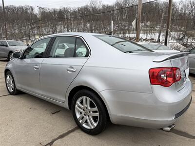 2007 Volkswagen Jetta 2.5   - Photo 2 - Pittsburgh, PA 15226