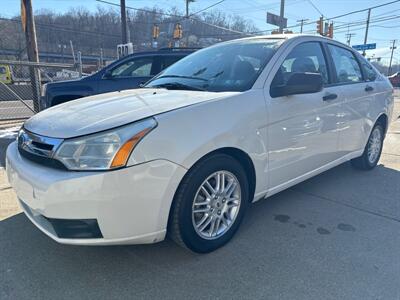 2010 Ford Focus SE   - Photo 1 - Pittsburgh, PA 15226