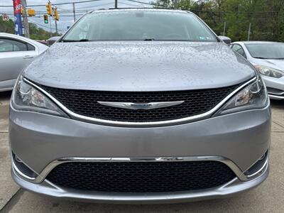 2017 Chrysler Pacifica Touring-L   - Photo 6 - Pittsburgh, PA 15226