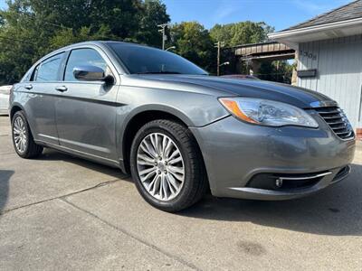 2012 Chrysler 200 Limited   - Photo 5 - Pittsburgh, PA 15226