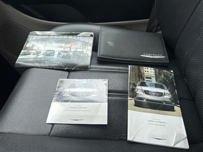 2014 Chrysler Town & Country Touring-L   - Photo 26 - Pittsburgh, PA 15226