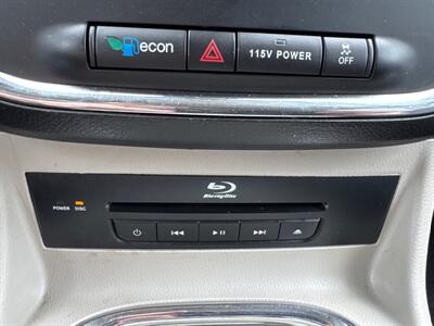 2014 Chrysler Town & Country Touring-L   - Photo 25 - Pittsburgh, PA 15226