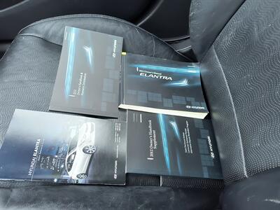 2012 Hyundai ELANTRA Limited - Photo 24 - Pittsburgh, PA 15226