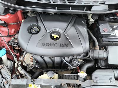 2012 Hyundai ELANTRA Limited - Photo 15 - Pittsburgh, PA 15226